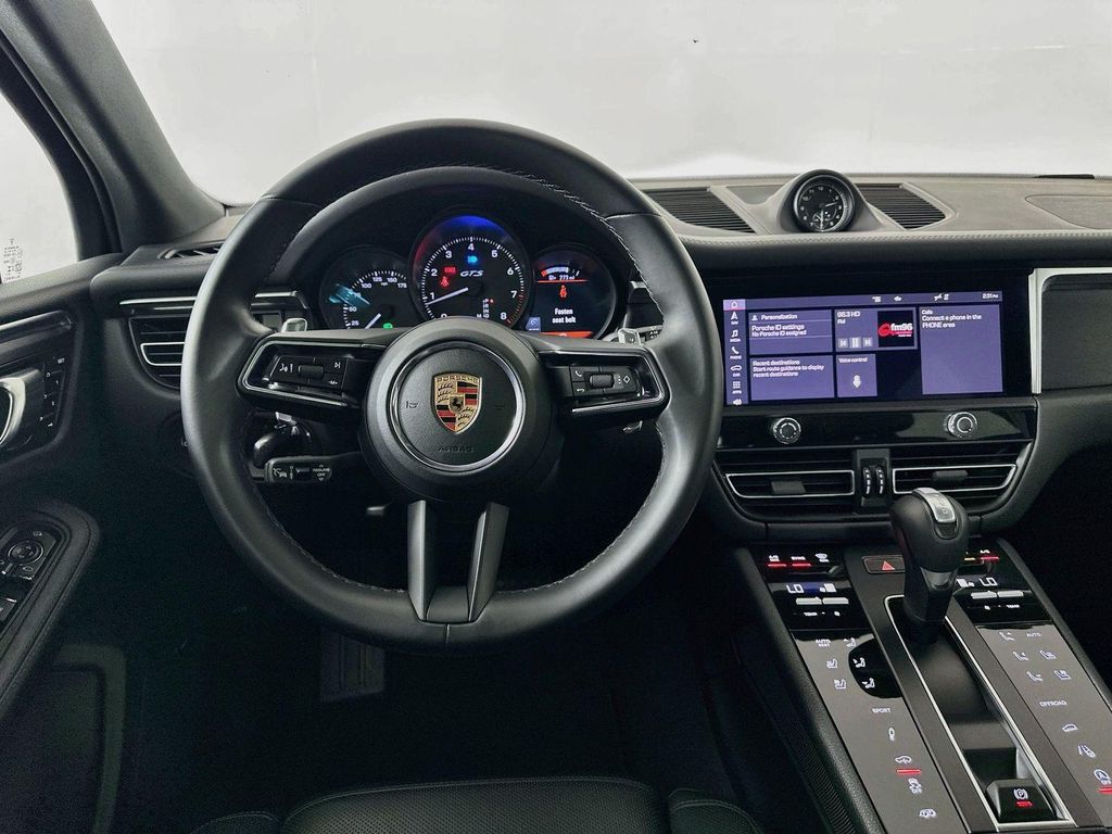 صورة مصغرة 15 لـ 2024 Porsche MACAN MACAN GTS