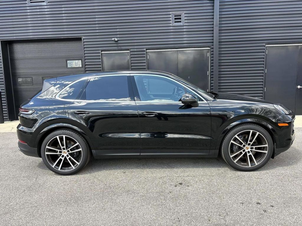 PORSCHE CAYENNE - 8