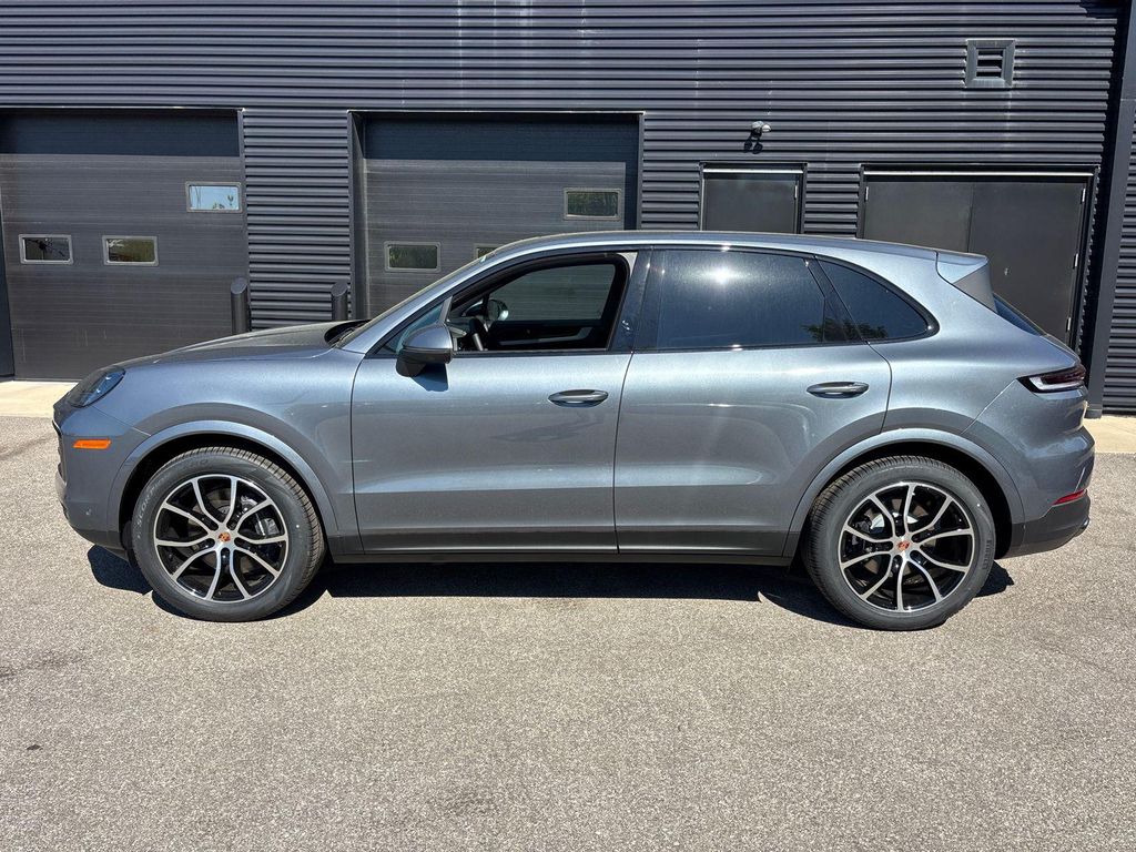 PORSCHE CAYENNE - 4
