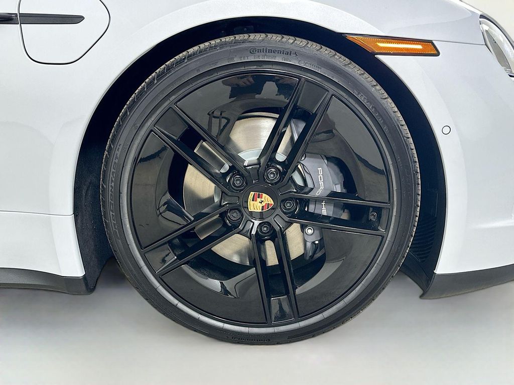 صورة مصغرة 11 لـ 2026 Porsche TAYCAN 4