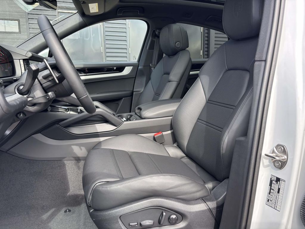 PORSCHE CAYENNE - 5