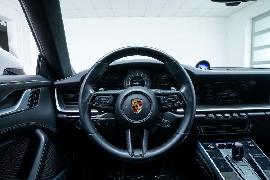 2021 Porsche 911 TURBO S — фото 13