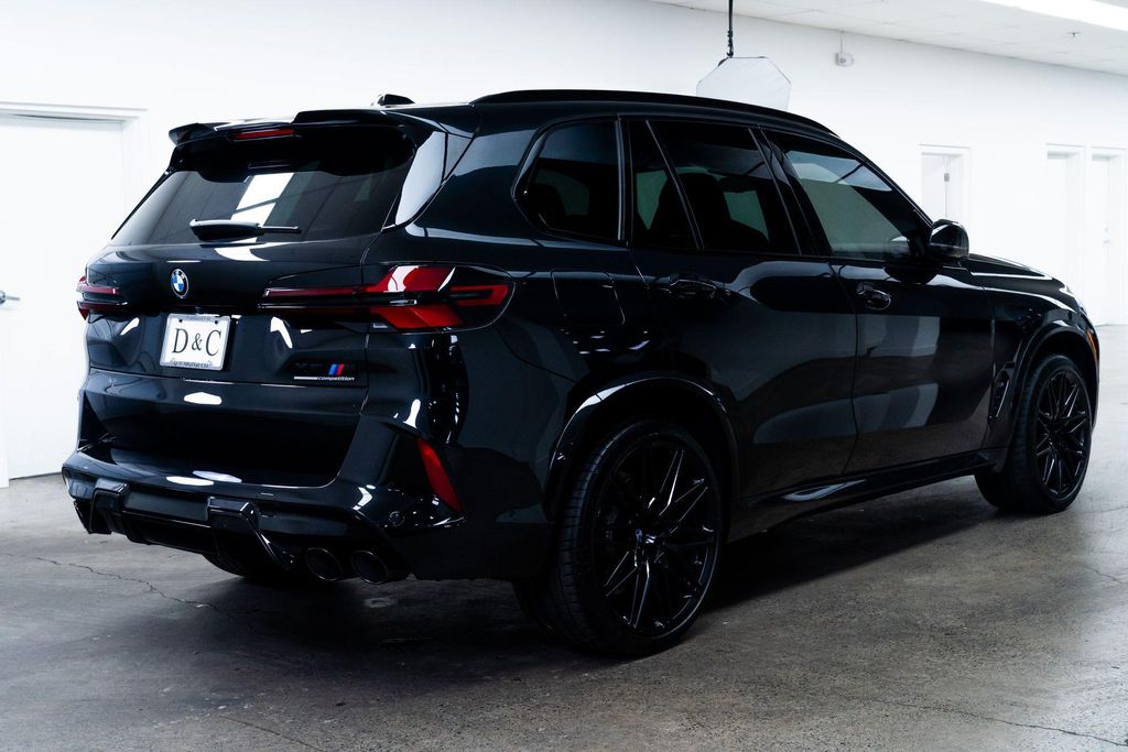 صورة مصغرة 6 لـ 2026 BMW X5 M BASE