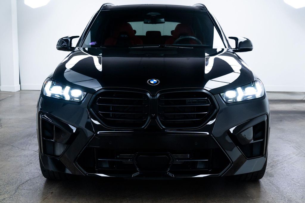 صورة مصغرة 2 لـ 2026 BMW X5 M BASE