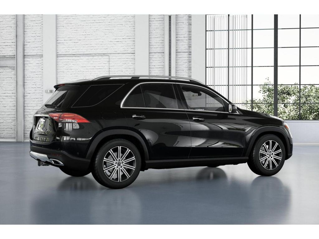 2026 Mercedes-BENZ GLE — миниатюра 18