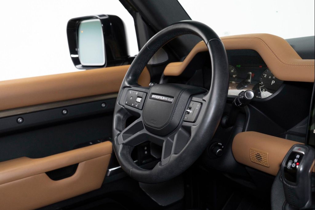 2023 LAND Rover DEFENDER 130 X-DYNAMIC SE — фото 46