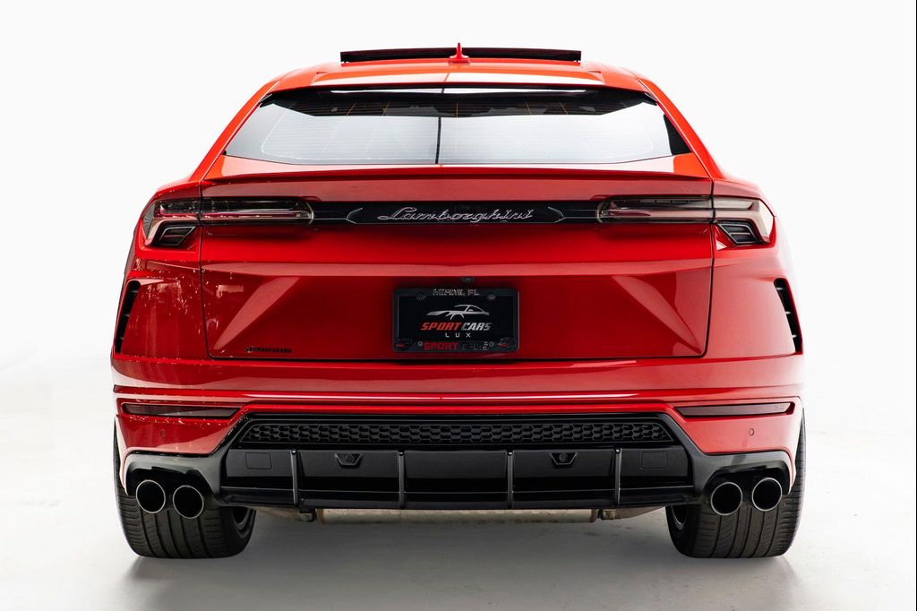 صورة 8 لـ 2020 Lamborghini URUS BASE