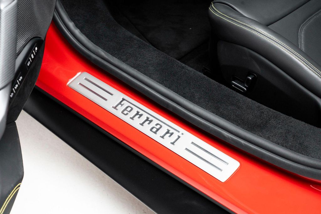 2023 Ferrari 296 GTB BASE — миниатюра 19