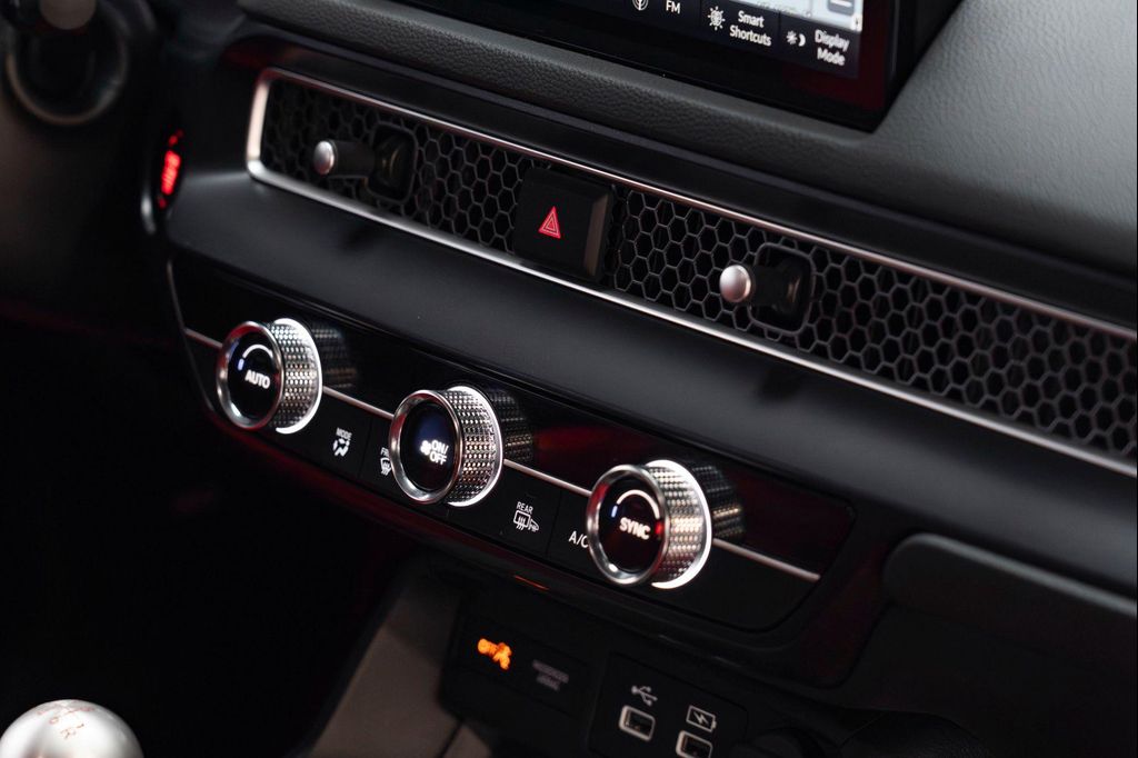 صورة مصغرة 45 لـ 2023 Honda CIVIC TYPE R TOURING