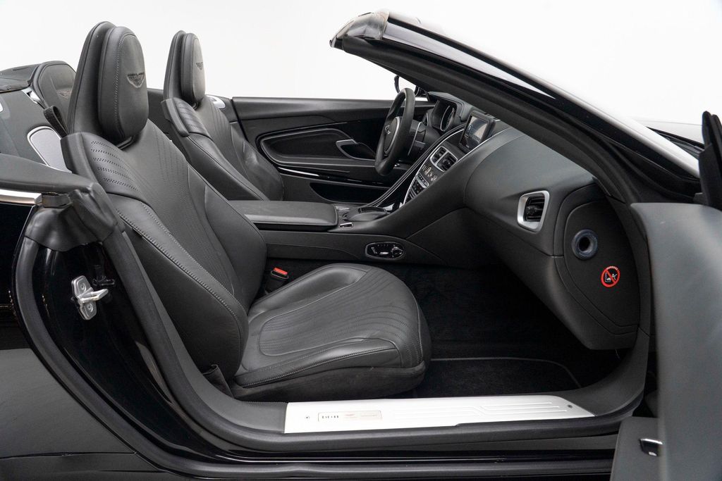 2020 Aston Martin DB11 VOLANTE 照片 47
