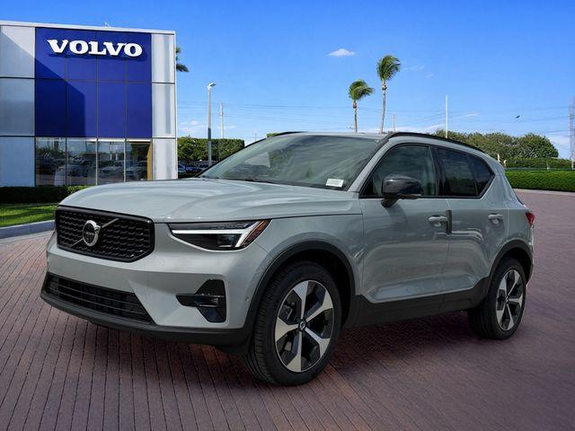 2026 Volvo XC40 B5 PLUS 照片 3