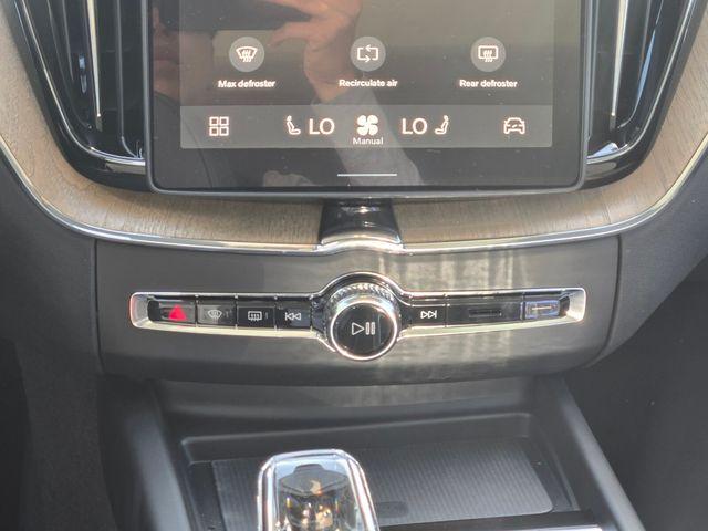 صورة مصغرة 19 لـ 2026 Volvo XC60 B5 PLUS