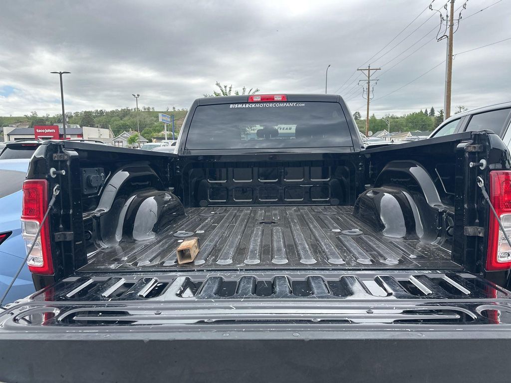 صورة مصغرة 28 لـ 2022 RAM 2500 BIG HORN CREW CAB 4X4 6'4' BOX
