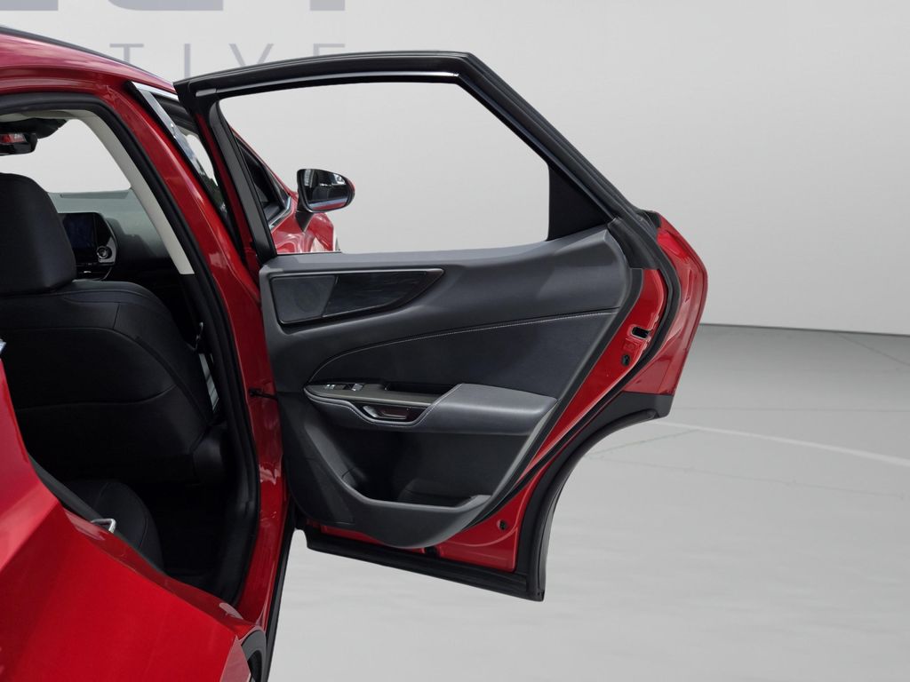صورة مصغرة 22 لـ 2023 Lexus NX 350 PREMIUM