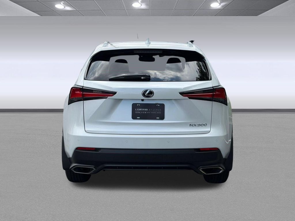 صورة 10 لـ 2020 Lexus NX 300 BASE