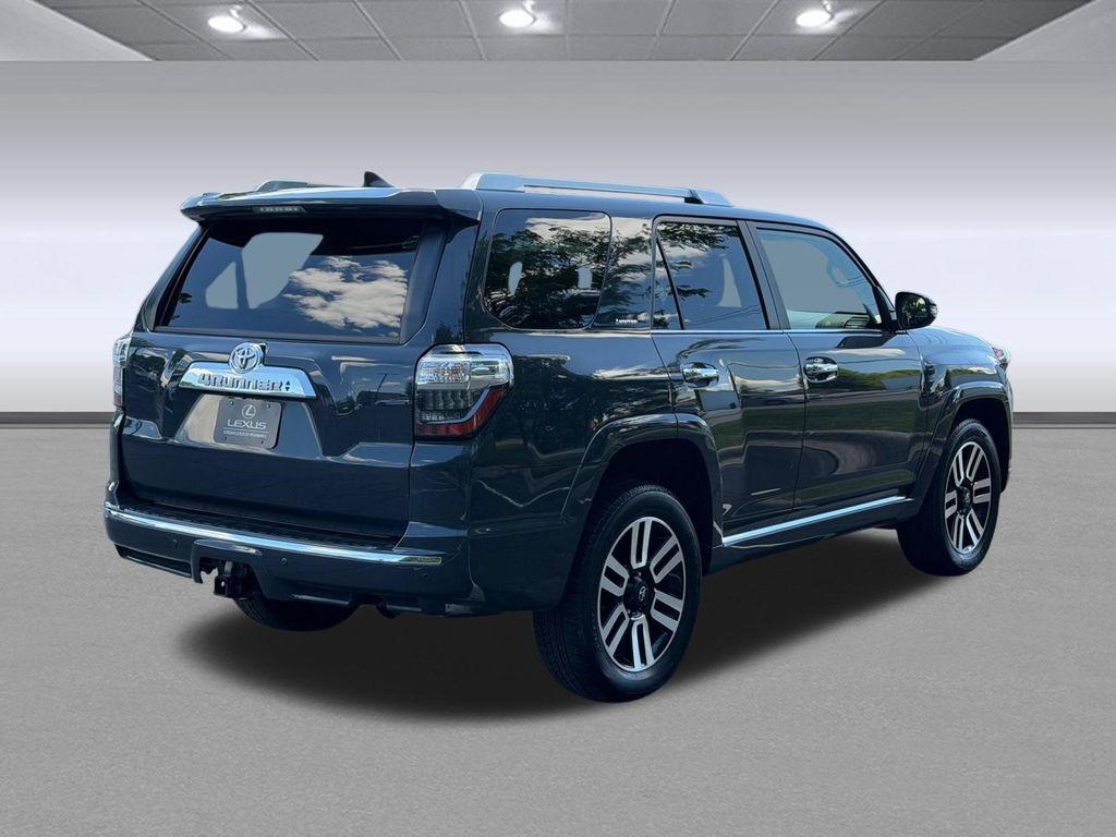 صورة 9 لـ 2024 Toyota 4RUNNER LIMITED