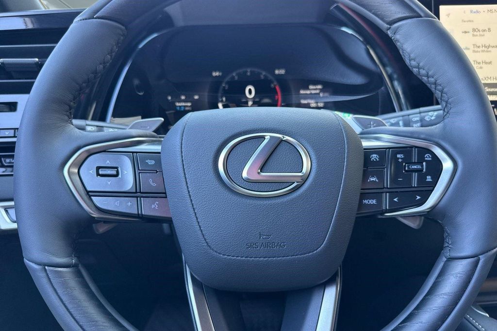 صورة مصغرة 11 لـ 2026 Lexus RX 350 PREMIUM