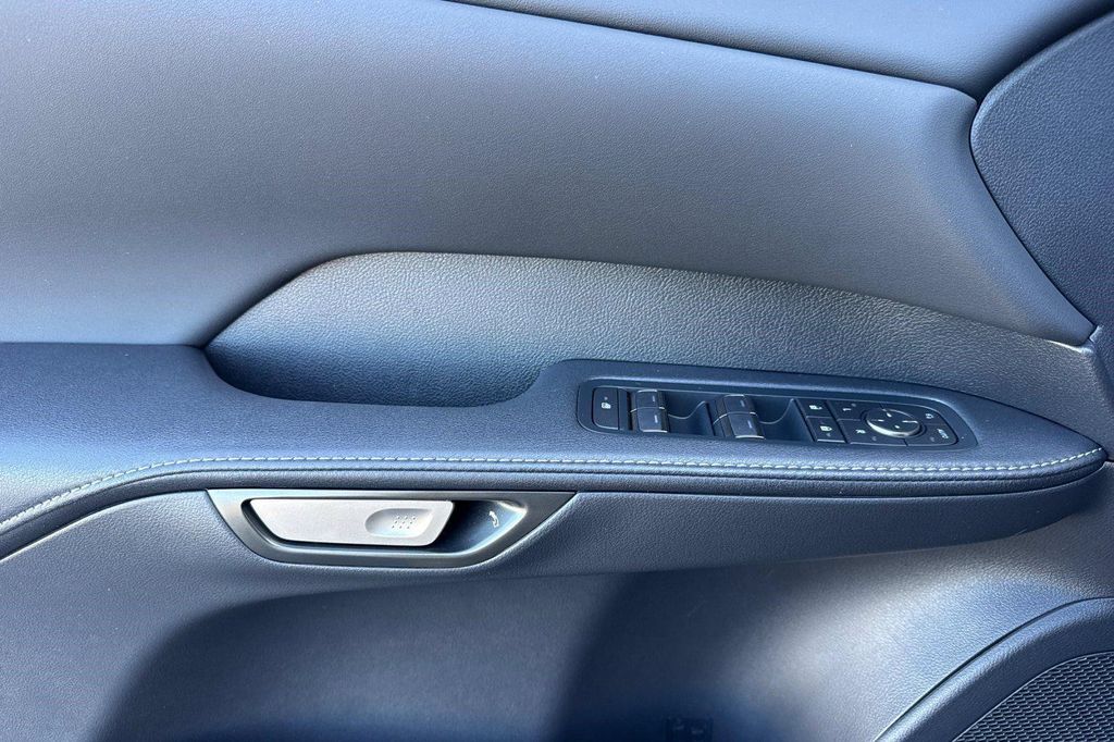 صورة مصغرة 14 لـ 2026 Lexus RX 350 PREMIUM