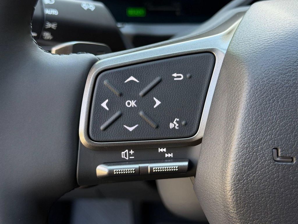 صورة مصغرة 16 لـ 2026 Lexus ES 500E PREMIUM AWD