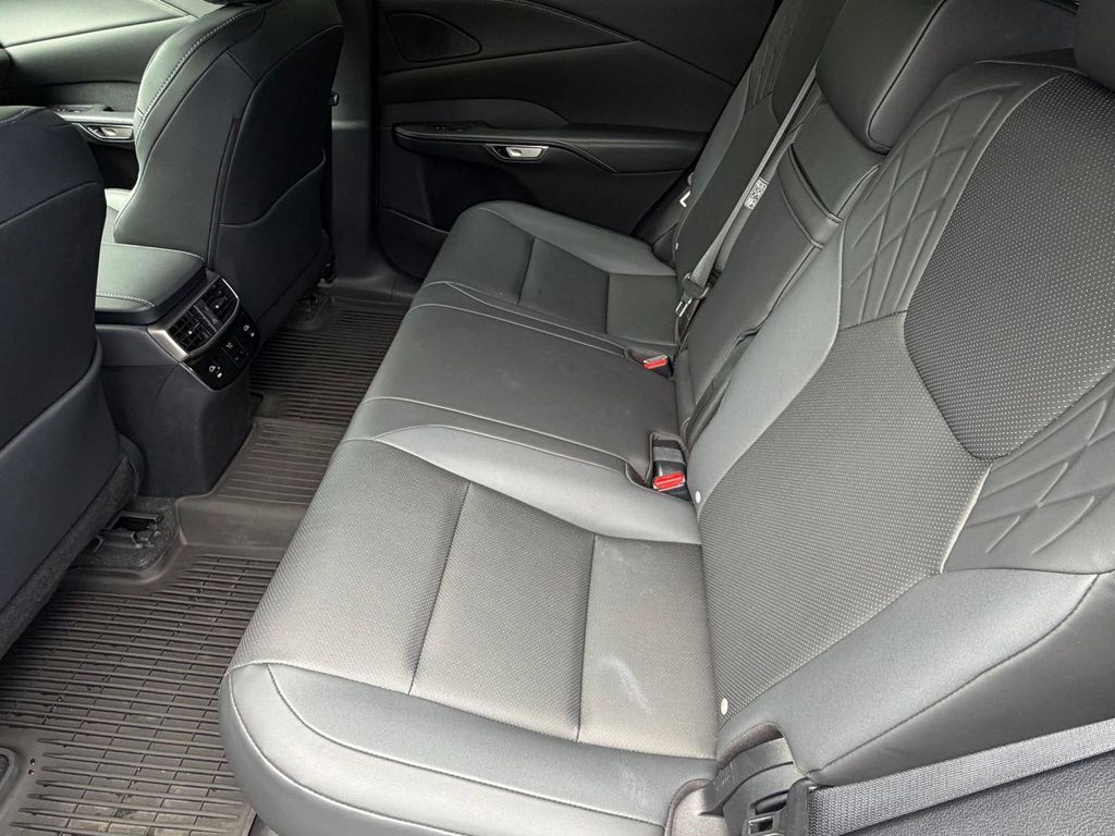 صورة مصغرة 22 لـ 2025 Lexus RX 350 PREMIUM