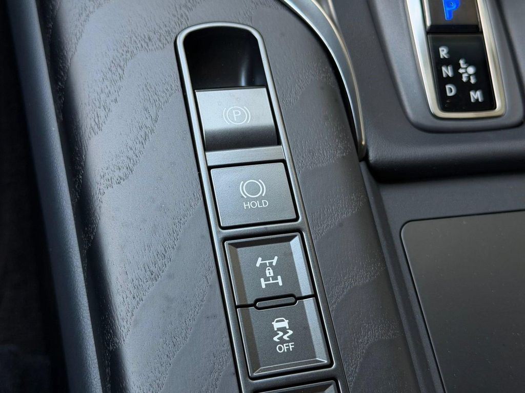 2026 Lexus LX 700H OVERTRAIL — миниатюра 23