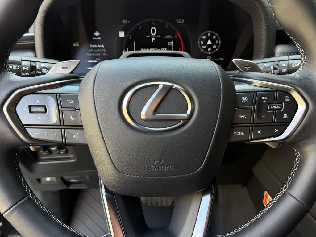 2026 Lexus LX 700H OVERTRAIL — фото 11