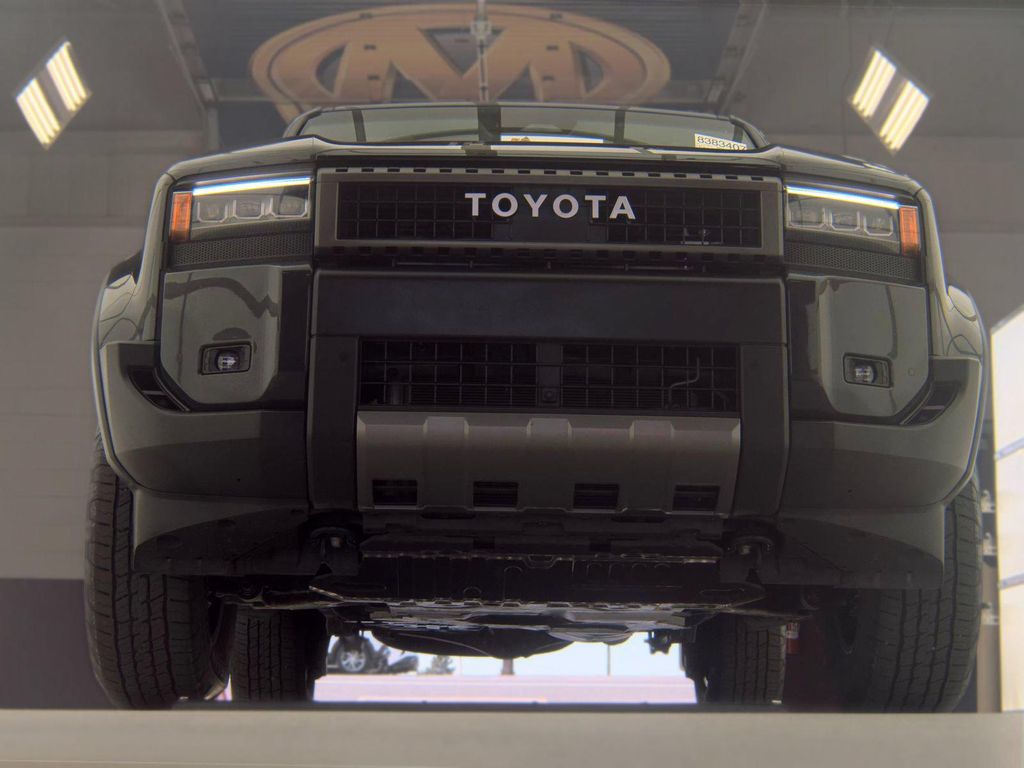 2026 Toyota LAND CRUISER BASE — миниатюра 13