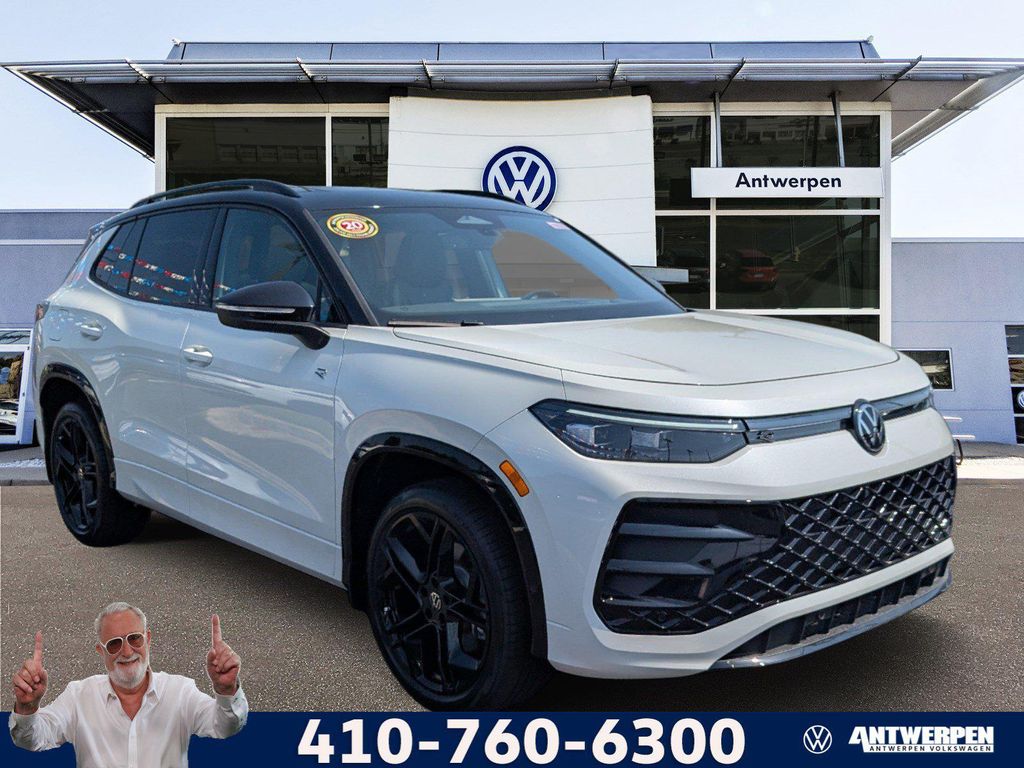 New 2026 Volkswagen Tiguan 2.0T SE R-Line Black 4MOTION
