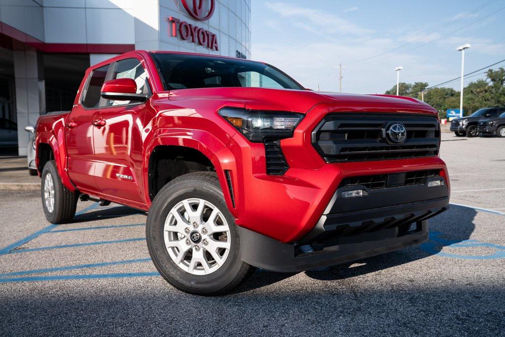 New 2025 Toyota Tacoma SR5