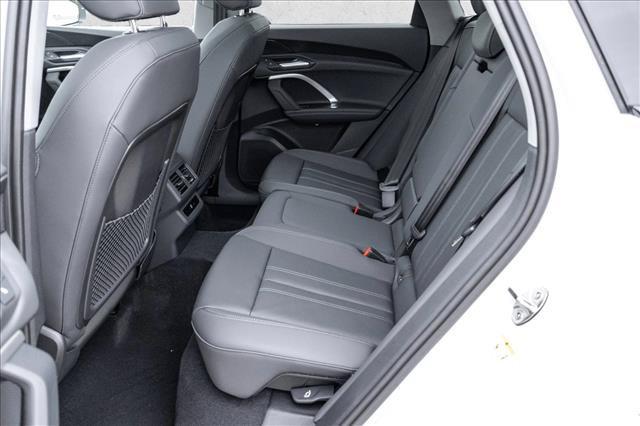 صورة مصغرة 21 لـ 2026 AUDI Q5 PREMIUM TFSI QUATTRO S TRONIC