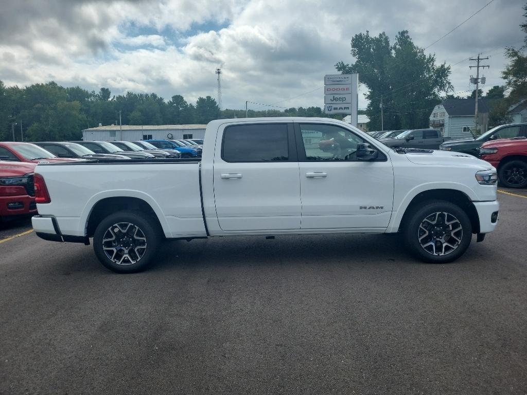 2027 RAM 1500 LARAMIE 照片 7