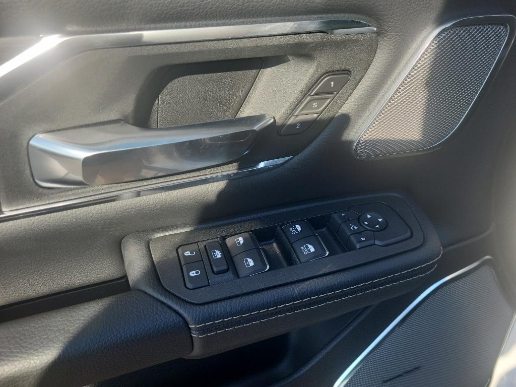 2026 RAM 1500 LARAMIE 缩略图 13