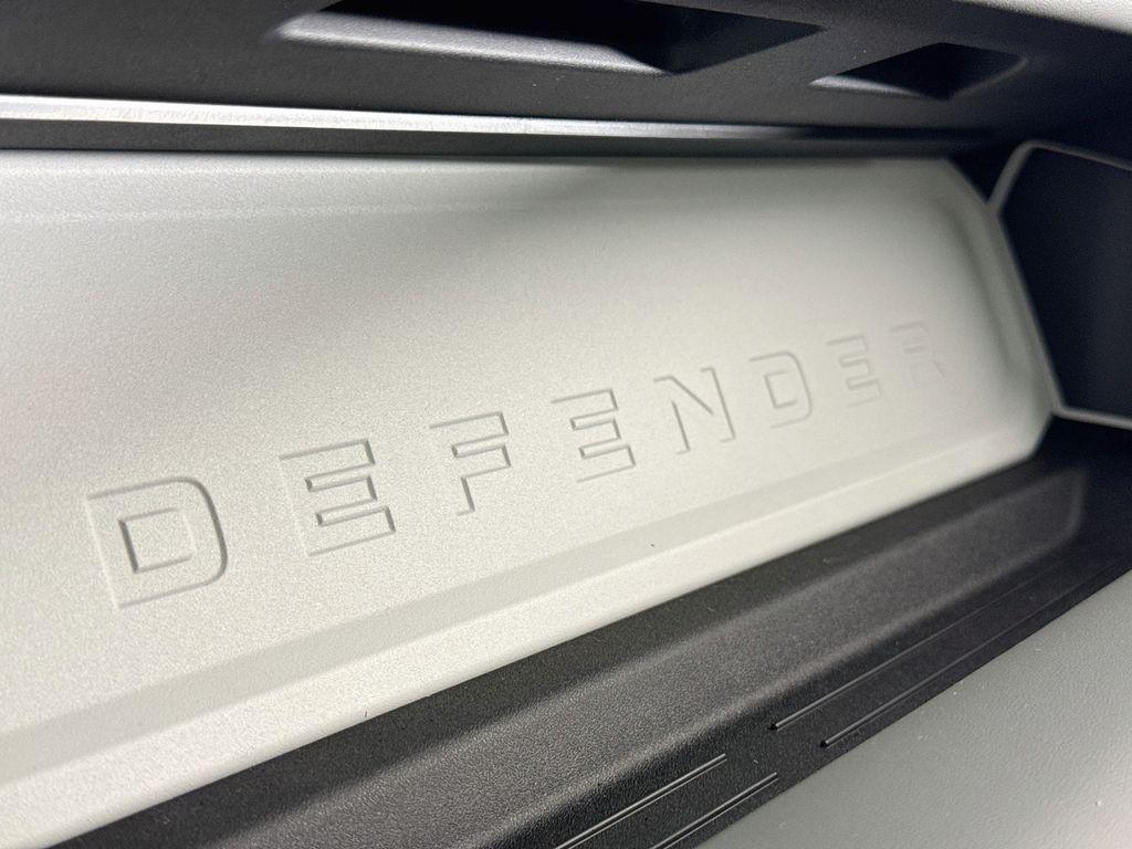 2026 LAND Rover DEFENDER P400 X-DYNAMIC SE — миниатюра 21