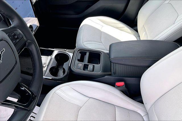 صورة مصغرة 18 لـ 2025 FORD MUSTANG MACH-E PREMIUM