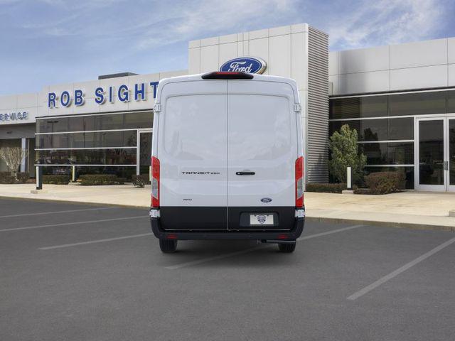 صورة 5 لـ 2026 FORD TRANSIT-250 BASE