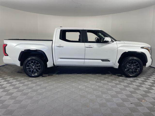 TOYOTA TUNDRA - 9