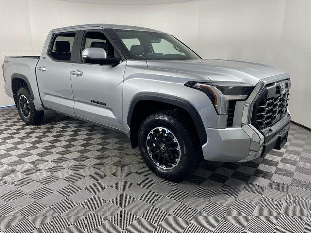 TOYOTA TUNDRA - 1