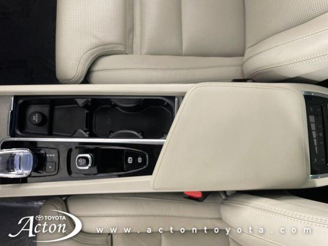 2025 Volvo XC60 B5 ULTRA 照片 36