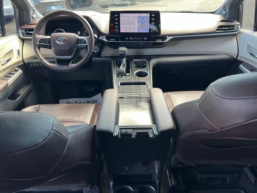 2022 Toyota SIENNA PLATINUM 7 PASSENGER — фото 14