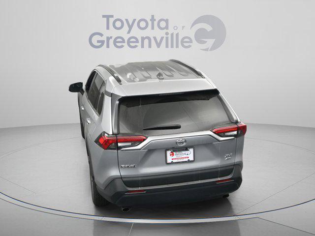 TOYOTA RAV4 - 10