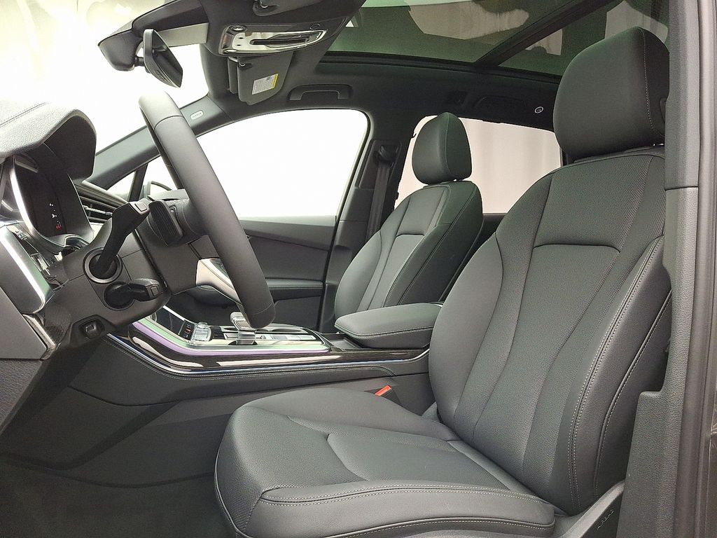 صورة 8 لـ 2026 AUDI Q7 55 PREMIUM PLUS