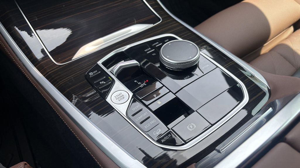 صورة مصغرة 29 لـ 2025 BMW X5 XDRIVE40I