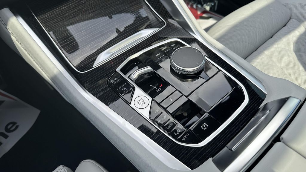 2027 BMW X6 XDRIVE40I — миниатюра 24