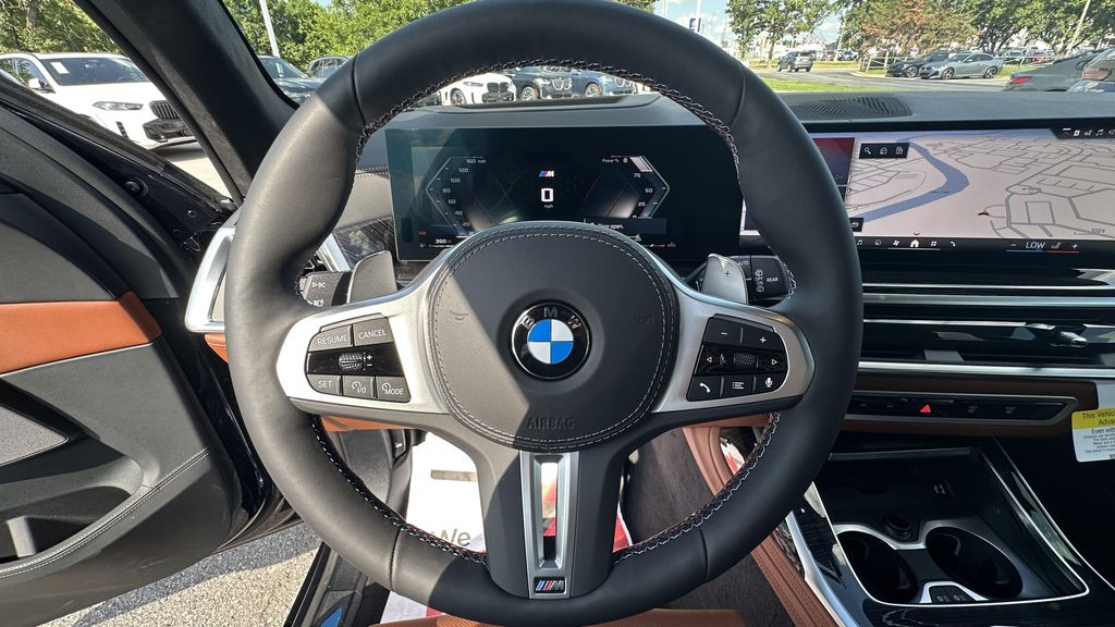 صورة مصغرة 17 لـ 2027 BMW X7 M60I
