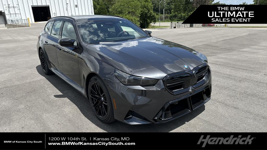 New 2027 BMW M5 Base