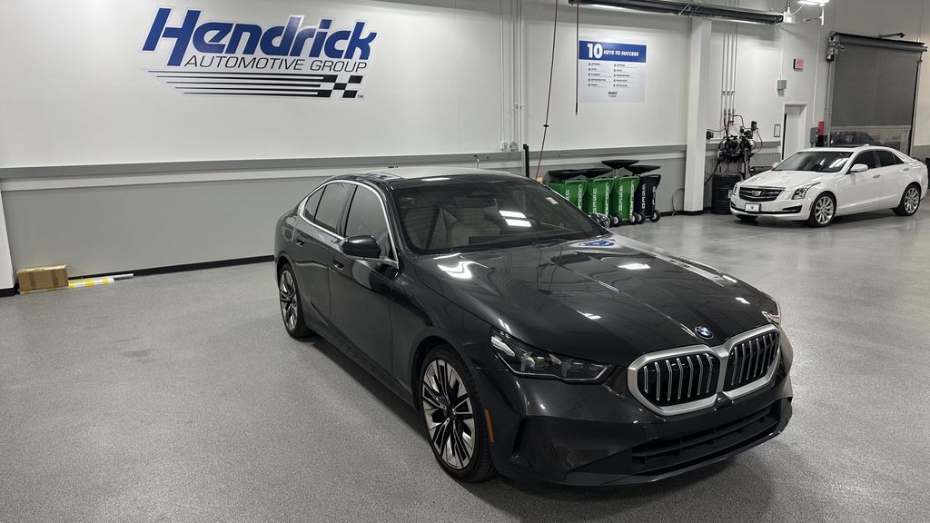2024 BMW 530 XDRIVE 照片 2