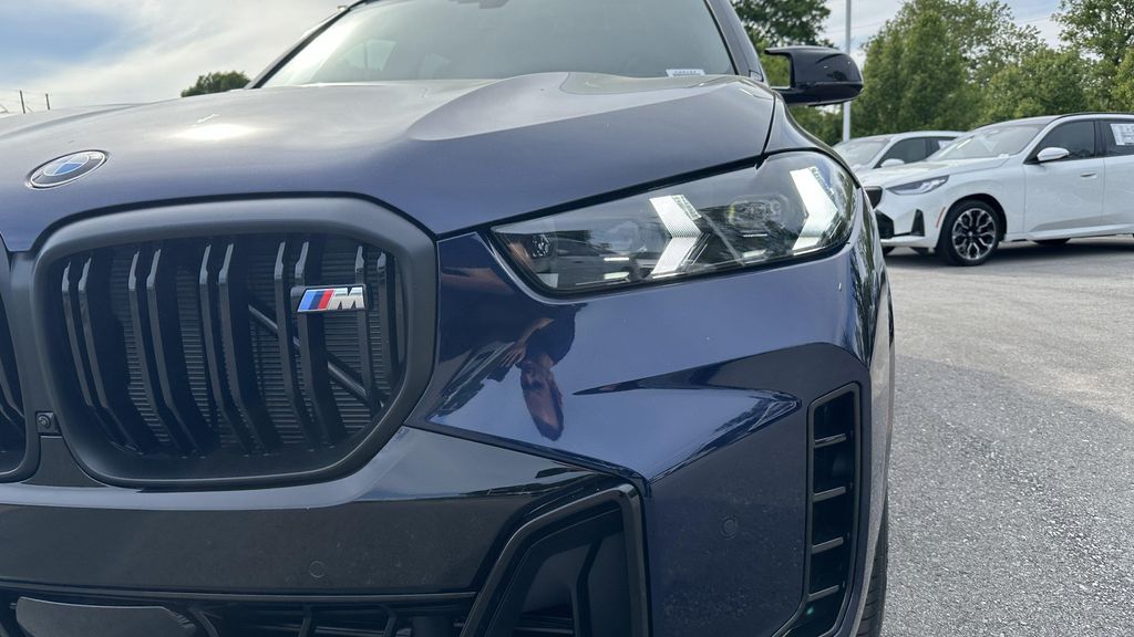 صورة 6 لـ 2026 BMW X5 M60I