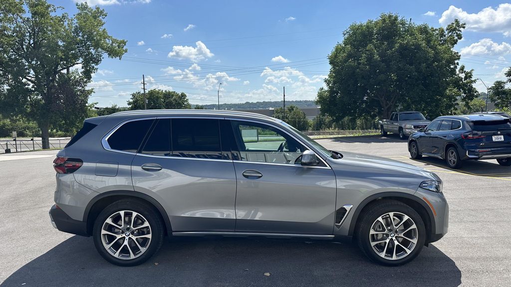 صورة مصغرة 11 لـ 2024 BMW X5 XDRIVE40I