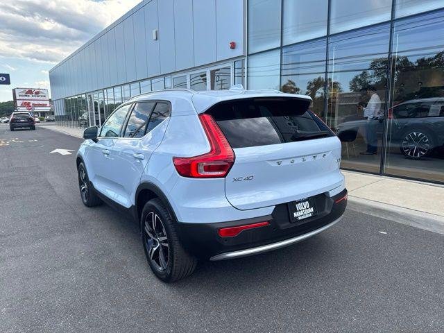 2025 VOLVO XC40 B5 CORE BRIGHT THEME photo 3