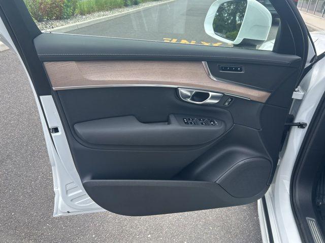 صورة مصغرة 16 لـ 2025 Volvo XC90 B6 PLUS 7-SEATER
